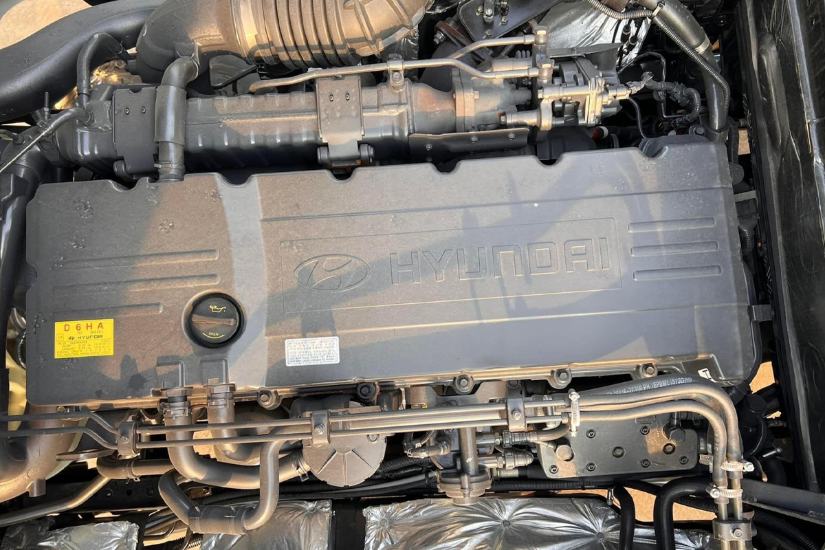 Xe Đầu Kéo Hyundai HD1000 Thanh Lý Mới 100%