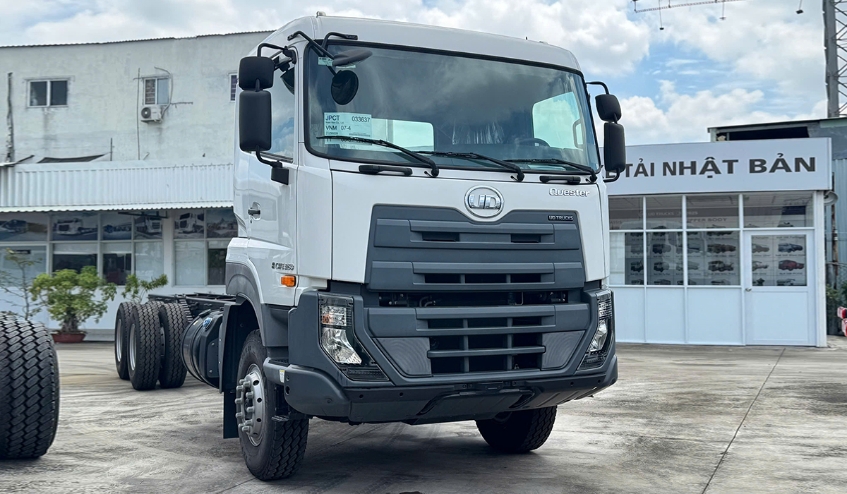 Xe tải UD 3 chân 280 14.5 tấn thùng 9m5