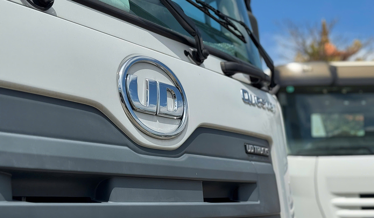 Xe tải UD 3 chân 280 14.5 tấn thùng 9m5